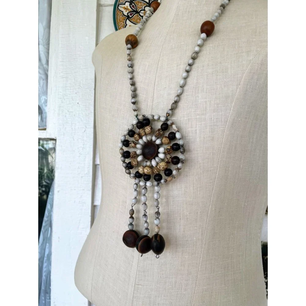 Vintage Hippy Festival HUGE Medallion Seed/Nuts Pendant NEcklace - Picture 6 of 11
